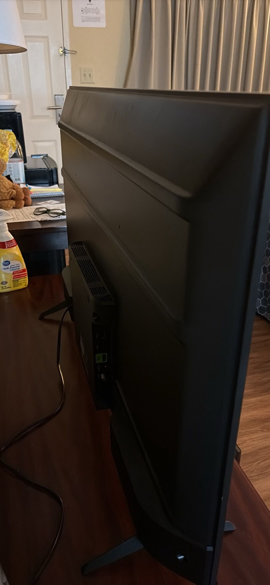 Vizio 43in Color Black