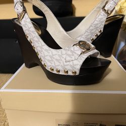 Womans Michael Kors Damita Wedge Shoes Size 7 1/2, Not Christian Louboutin