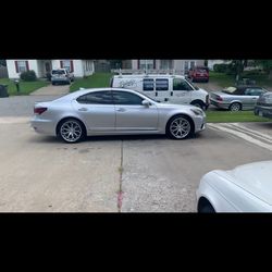 2014 Lexus LS