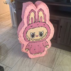 LABUBU PIÑATA 