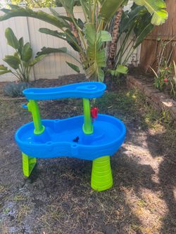 Toddler water table