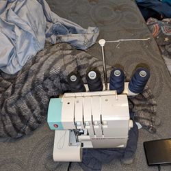 Singer Stylist Serger