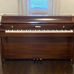 Baldwin upright (cherry) — working