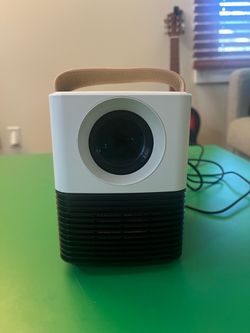 Apeman LC450 Mini Projector & Projector Screen