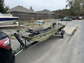 1980 Duracraft boat….45 lb. Trolling motor and trailer. Outboard 6hp works fine. Yes has title for boat and trailer I’m willing to trade let m... See 