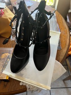 High heels for sell