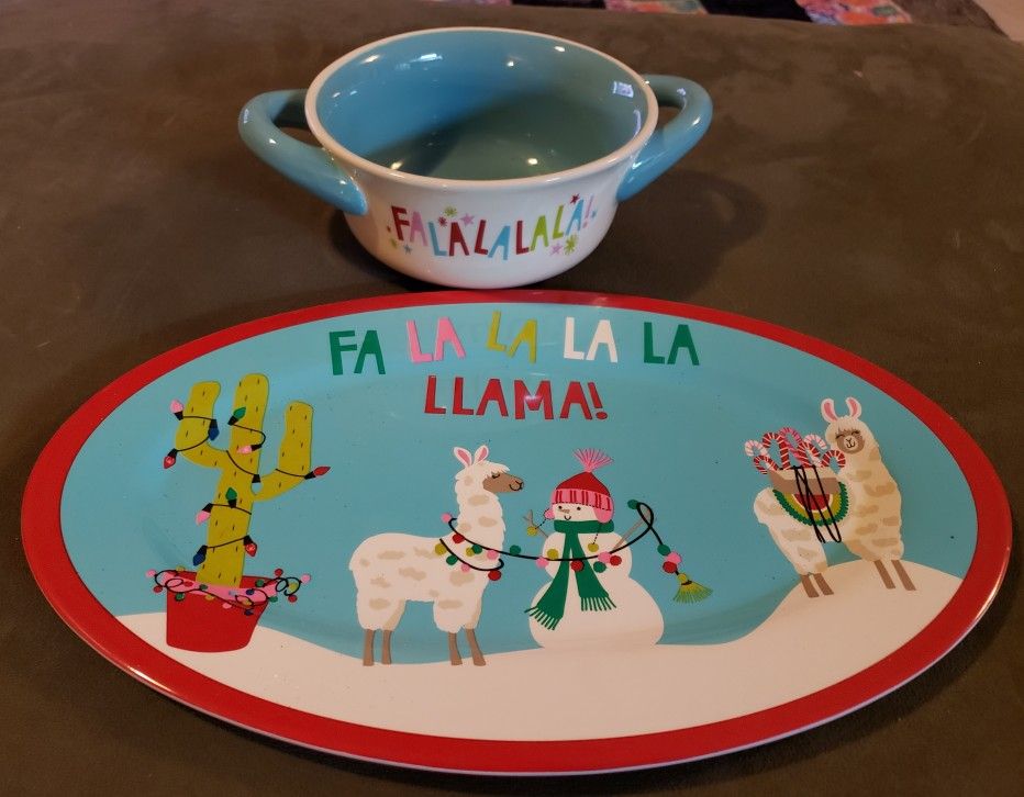 
Holiday Home Christmas Llamas with Cactus and Snowman Serving Platter, Bowl and Pot Handler
