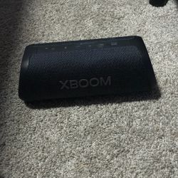 LG Xboom xg5 speaker