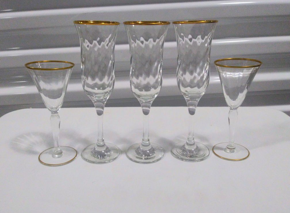 Gold Rim Fluted Wine Glasses