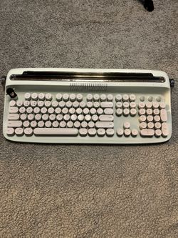 Actto Retro Bluetooth Keyboard