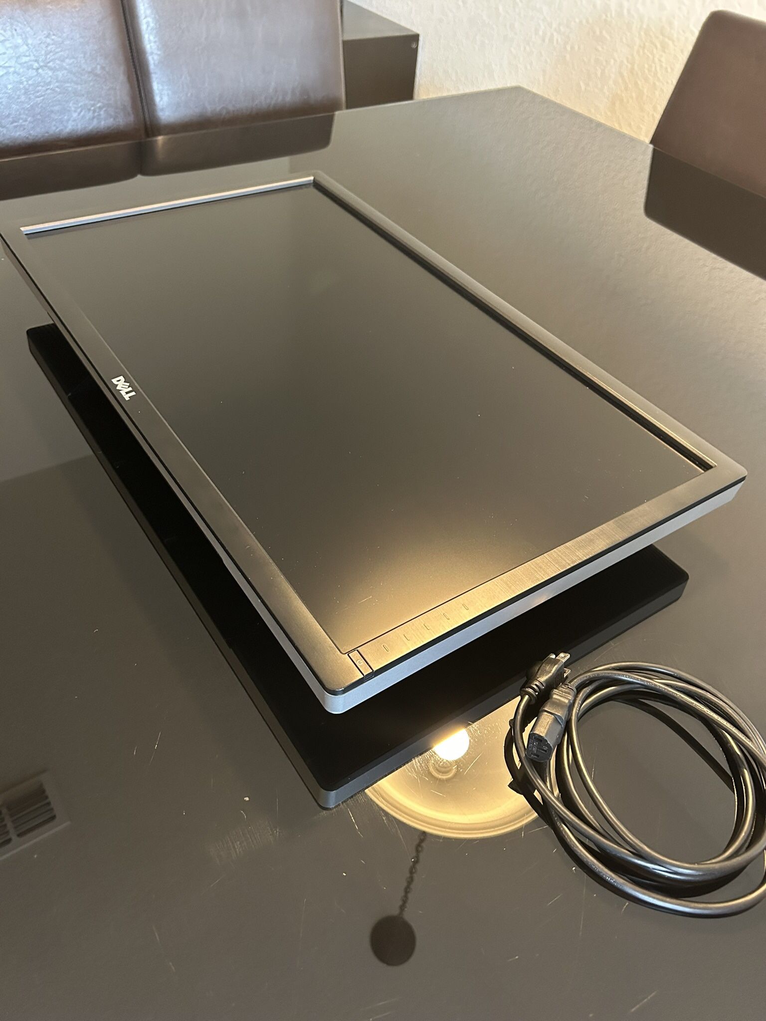 Dell UltraSharp 27” Monitor (U2713H)