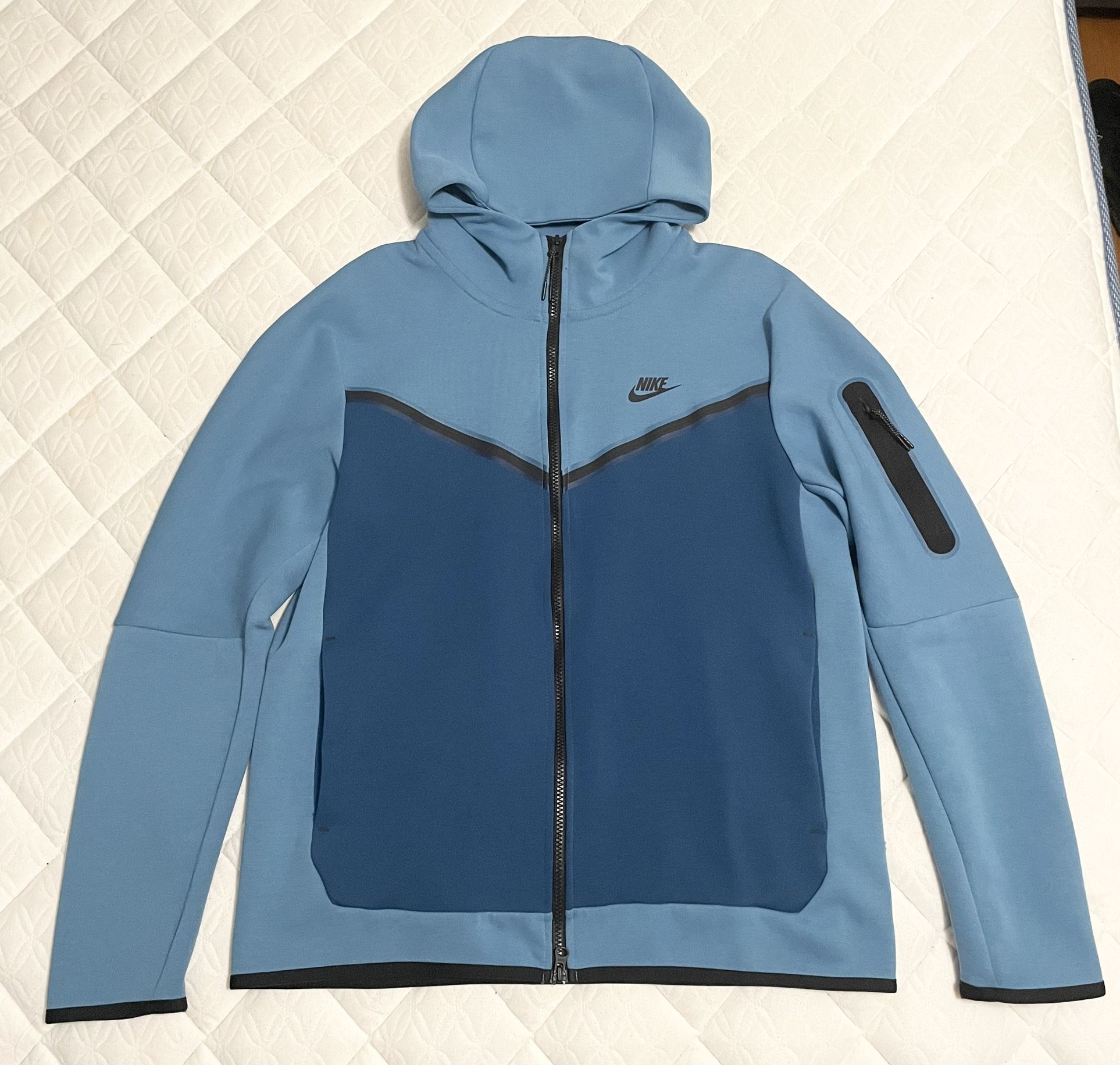 Rare Nike Tech Fleece Hoodie Baby Blue-Dutch Blue / Size L / Excellent Condition / Pickup 