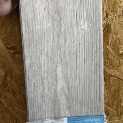 LVP mountain Pine 46 Square Feet 