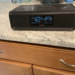Clock Radio Bluetooth