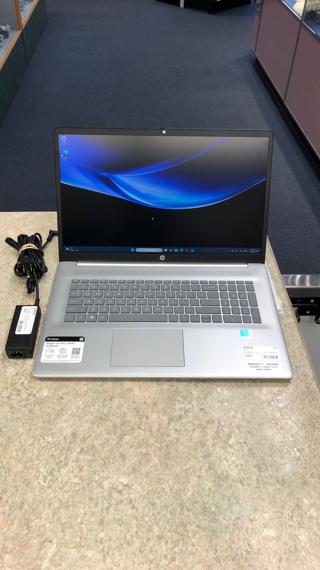 HP 17.3” Laptop Windows 11 - 8 GB RAM - 512 GB SSD - Intel Pentium Silver N6000 @ 1.1 GHz