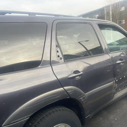 2005 Mazda Tribute