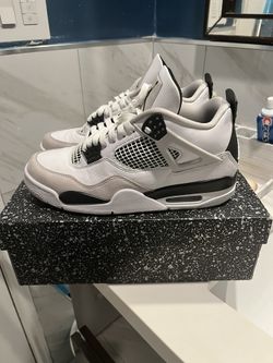 Military black jordan 4 size 9