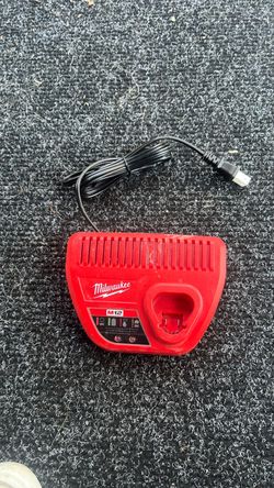 Milwaukee M12 Charger