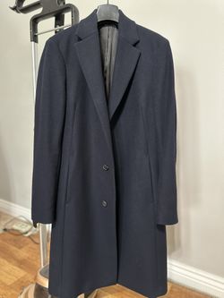 Theory Coat – Used Like New | Stylish & Warm