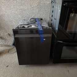 2020 Samsung Black Stainless Dishwasher