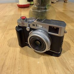 Fujifilm X100F Digital Camera