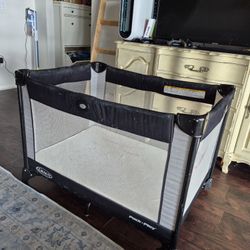 Graco Baby Playpen
