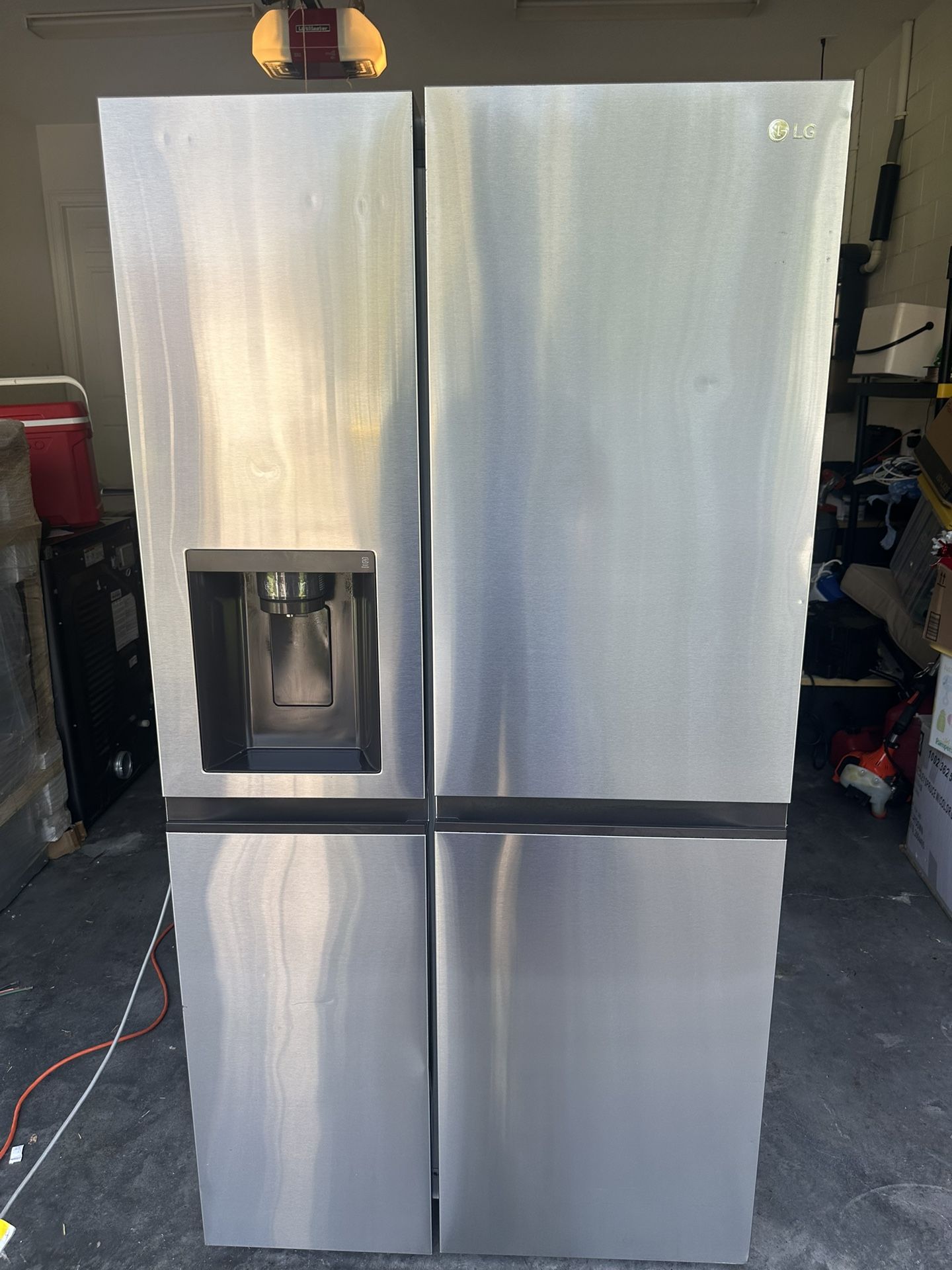 LG 23-cu ft Counter-Depth Side-by-Side Refrigerator