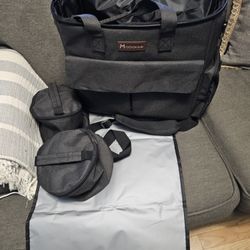 Mooker Pet Travel Bag w/2  Food Bags and Feeding Mat