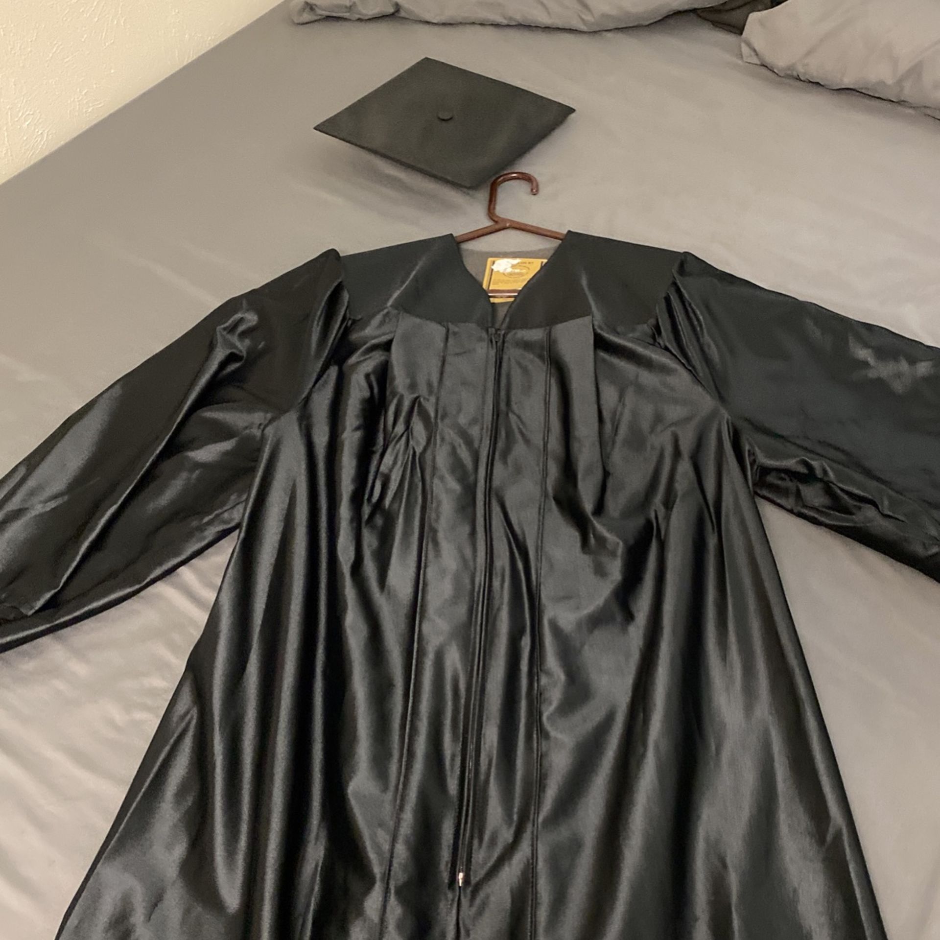 Graduation Gown Black Medium With Cap