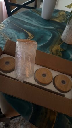 4 glass tumblers