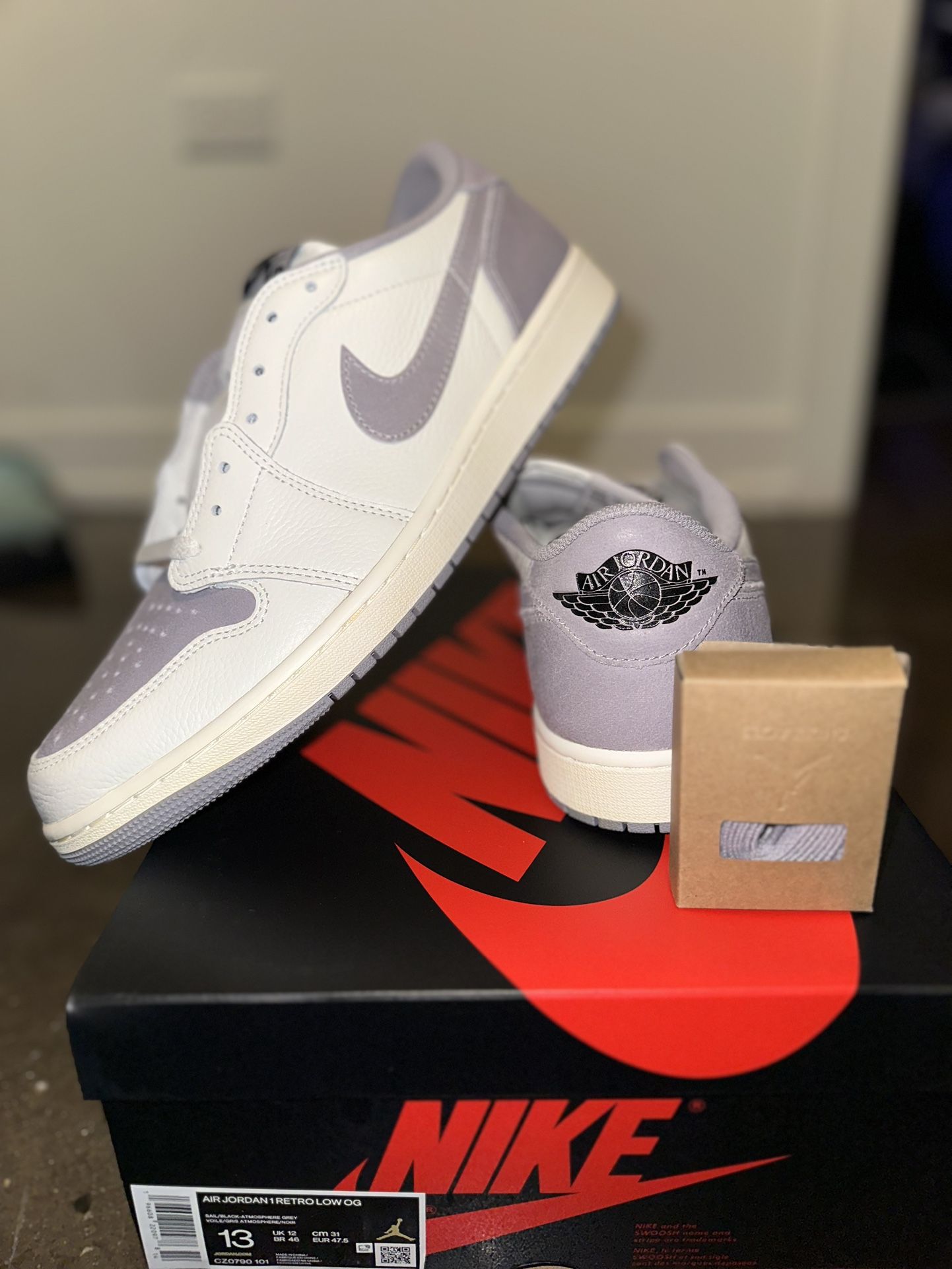 Air Jordan 1 Atmosphere Gray