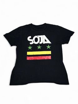 Y2K Vintage SOJA Tour Stars and Stripes Reggae Jamaican T-Shirt Band T Shirt Chile 2016 Men’s - Size Large     Measurements: Pit to pit - 22in  Length