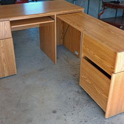 Office Desk With Pullout And Chair