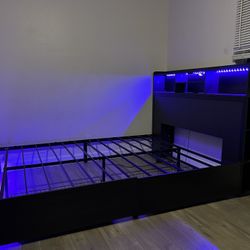Rolanstor Queen Platform Bed – Storage Drawers & LED Headboard | Modern Black