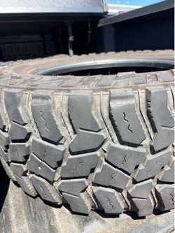 LT 275/65/20 cooper STT pro