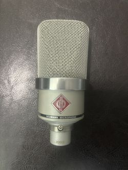 Neumann TLM 102