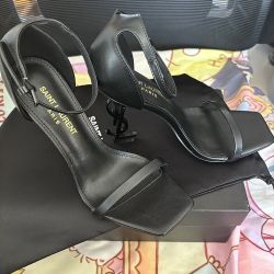  Patent Calfskin Opyum 85 Sandals 38 Black 
