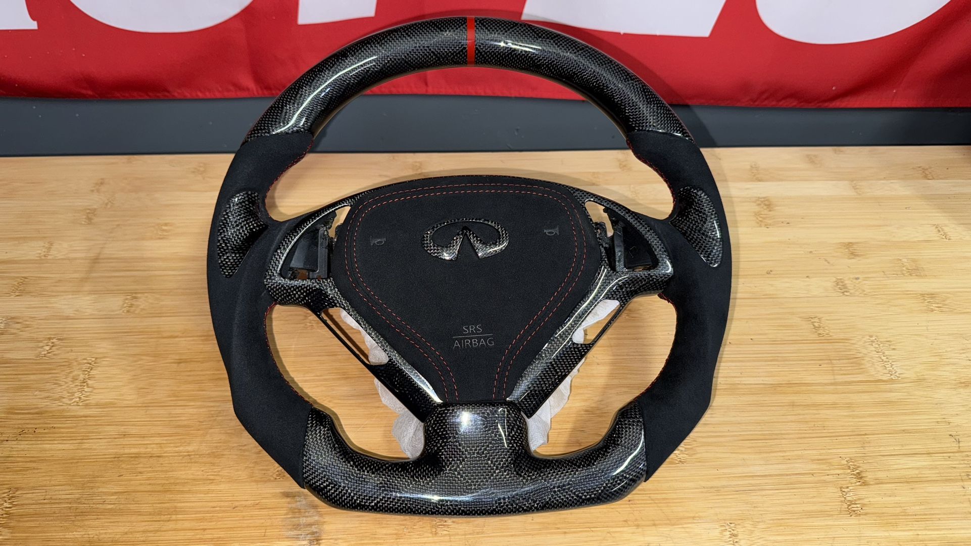 Infiniti Carbon steering Wheel
