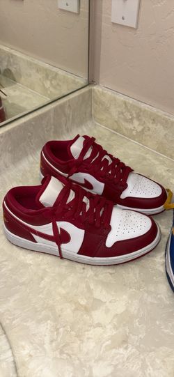 Jordan 1 low size 9