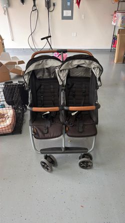Zoe twin stroller