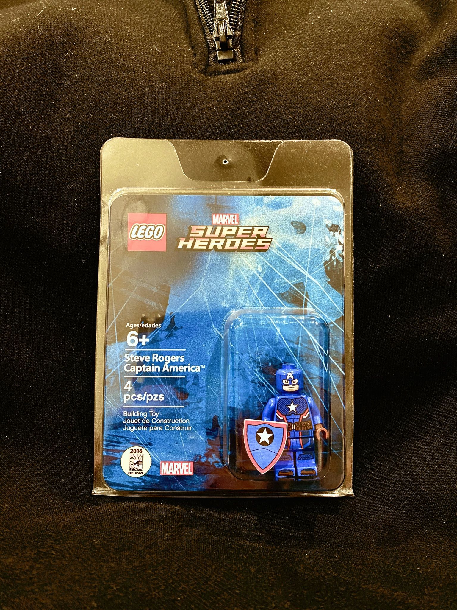 Lego 2016 San Diego Comic-Con Steve Rogers Captain America Exclusive Minifigure