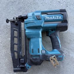 Makita Finish Nailer XNB02