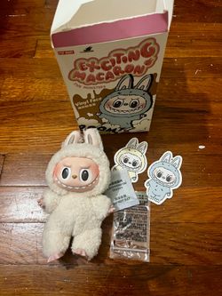 Labubu popmart keychain