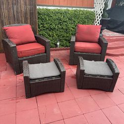 2 Wicker Chairs/2 Ottoman/Cushions