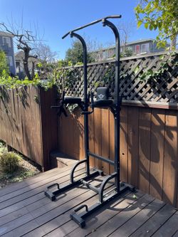Power tower - pull up bar, dips, leg lifts