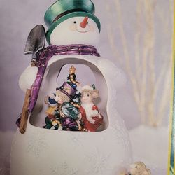 Musical Snowman Snowglobe Plays Frosty The Snowman 