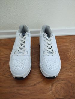 ROLLING SKATE TENNIS SHOES