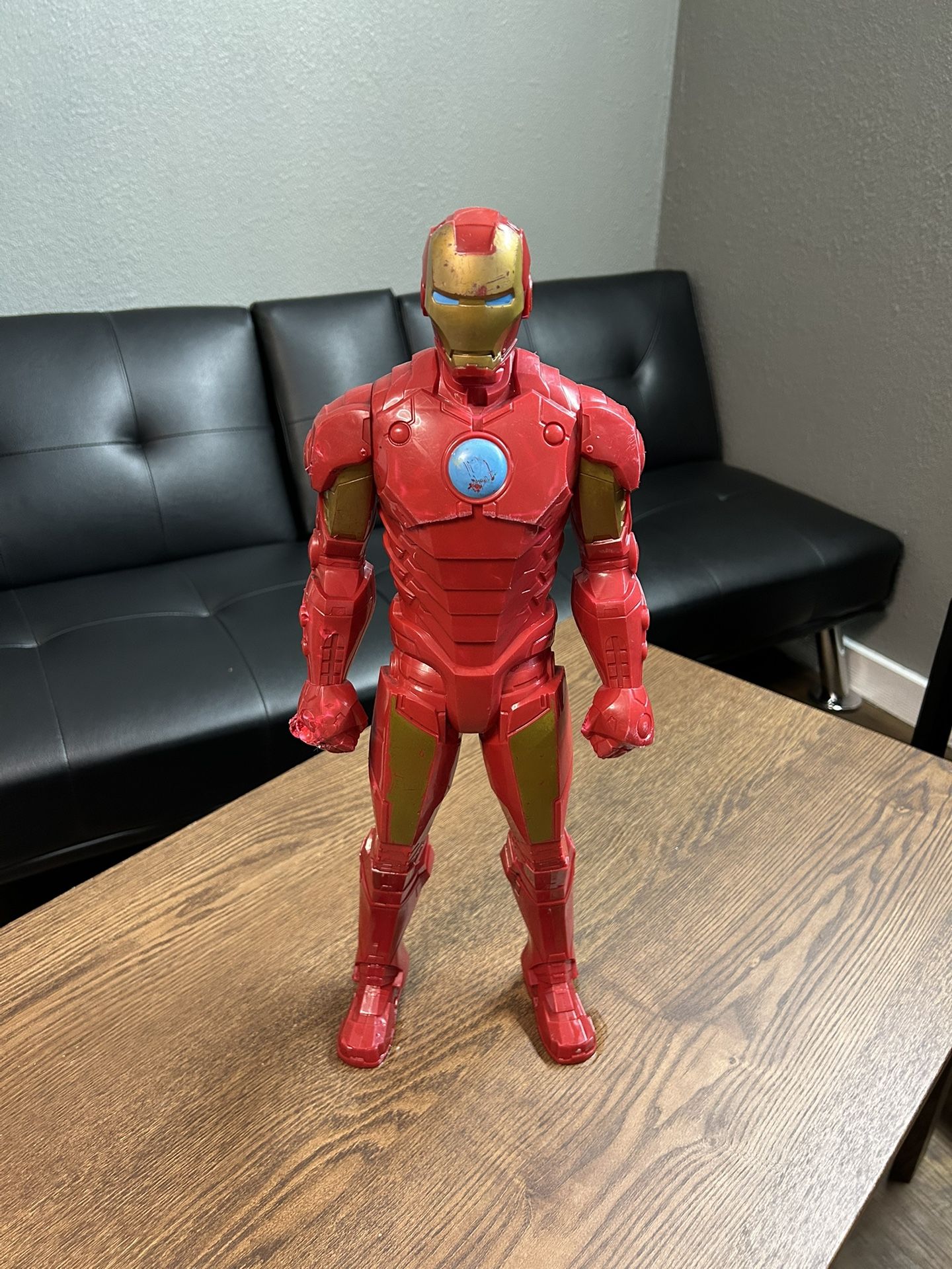 Iron Man 20 Inch