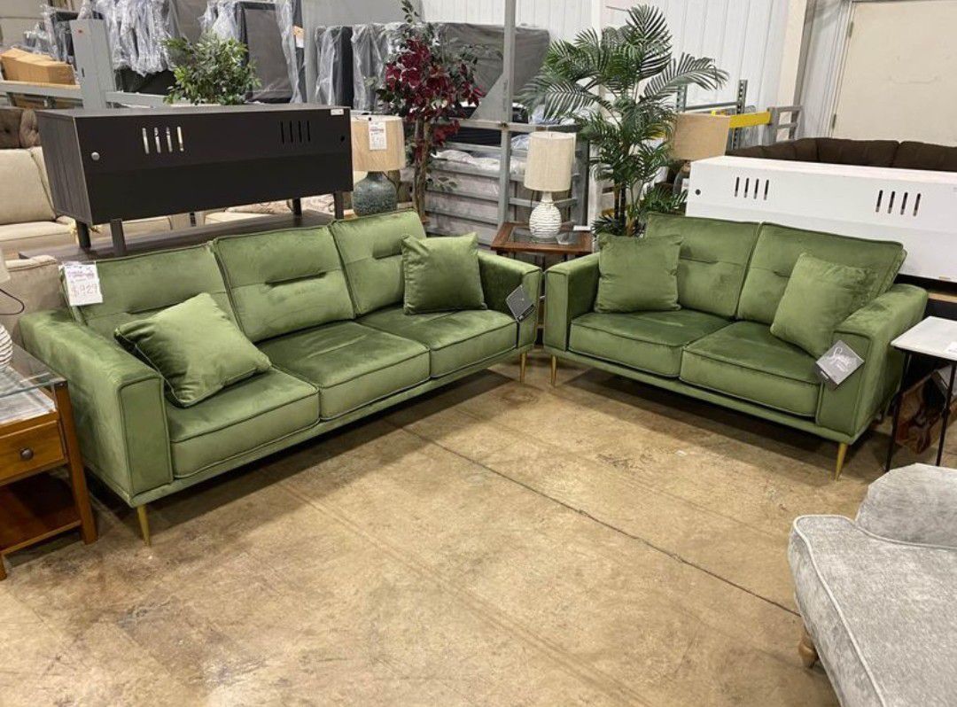 Brand New Green Modern Sofa And Loveseat Living Room 