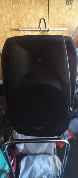 Party/professional speaker